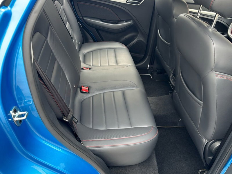 Mg ZS usata a Ferrara (8)