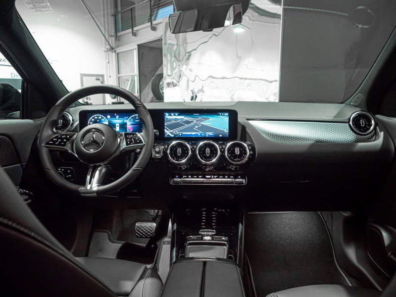 Mercedes-Benz GLA SUV nuova a Ancona (17)