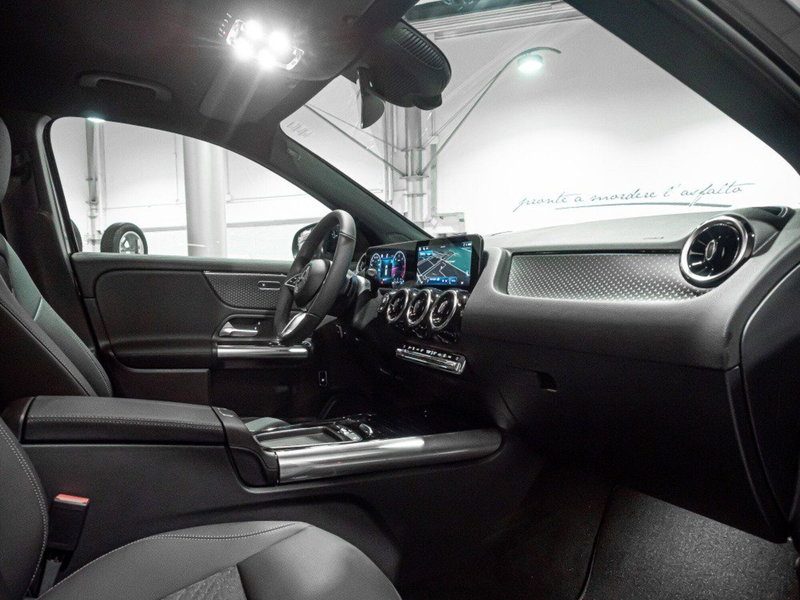 Mercedes-Benz GLA SUV nuova a Ancona (18)