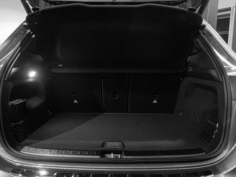 Mercedes-Benz GLA SUV nuova a Ancona (9)