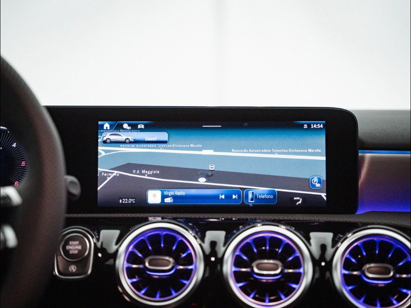 Mercedes-Benz Classe A Sedan nuova a Macerata (15)