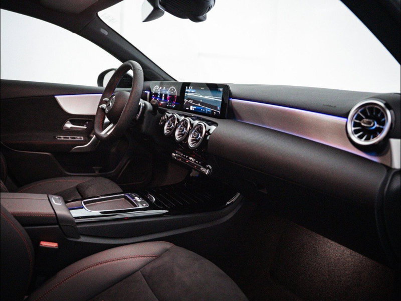 Mercedes-Benz Classe A Sedan nuova a Macerata (17)