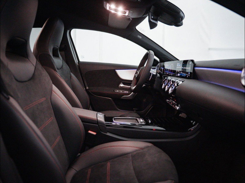 Mercedes-Benz Classe A Sedan nuova a Macerata (18)