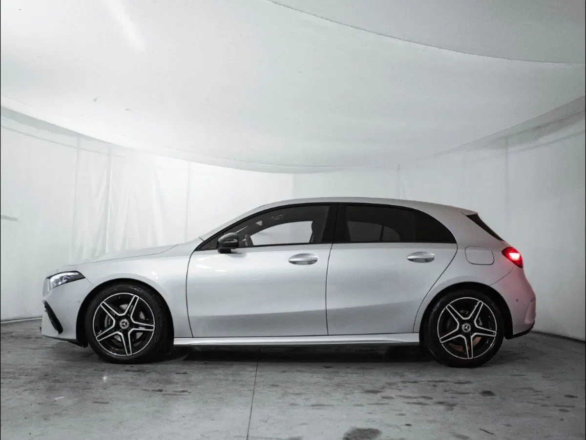 Mercedes-Benz Classe A Sedan nuova a Macerata (2)