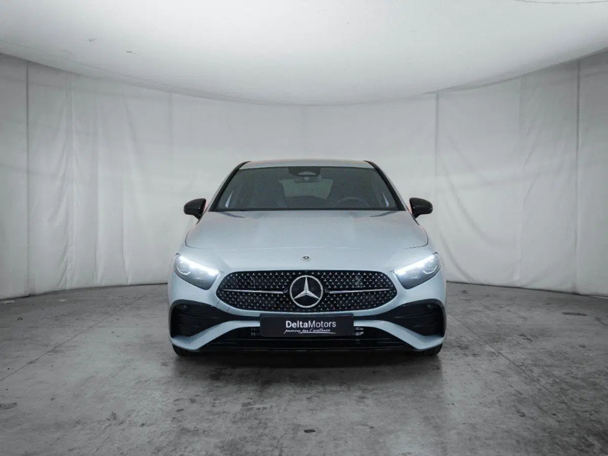 Mercedes-Benz Classe A Sedan nuova a Macerata (5)