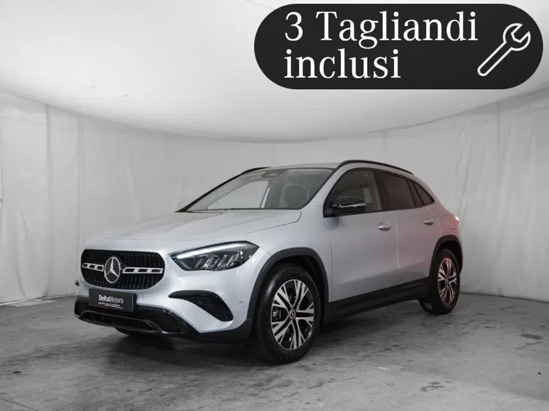Mercedes-Benz GLA SUV nuova a Macerata