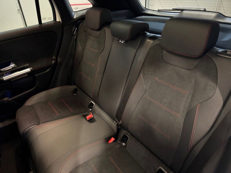 Mercedes-Benz GLA SUV nuova a Macerata (13)