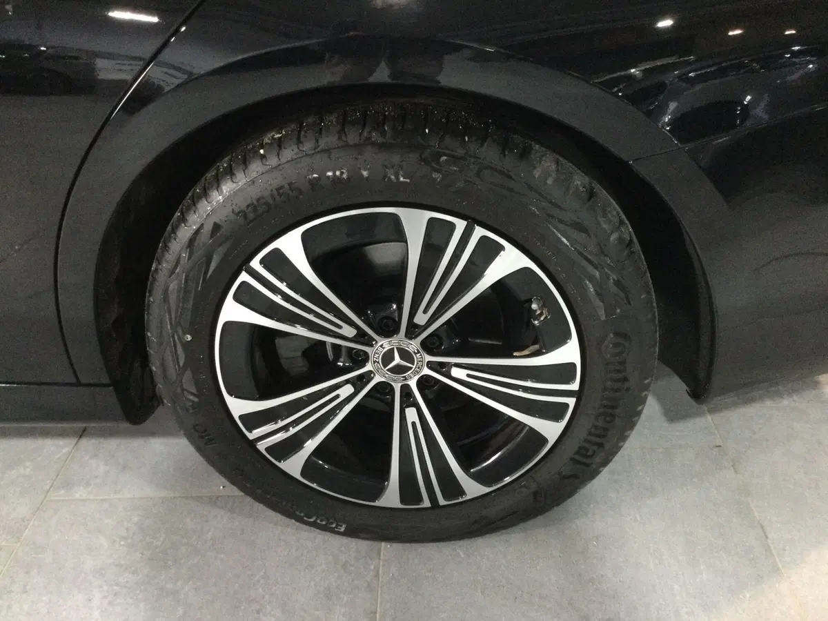Mercedes-Benz Classe E usata a Caserta (8)