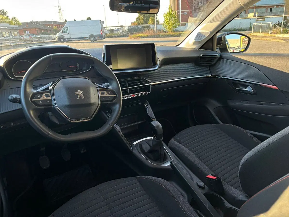 Peugeot 208 usata a Vercelli (5)