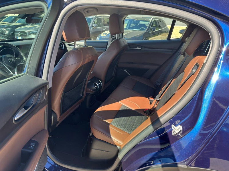 Alfa Romeo Stelvio usata a Messina (8)