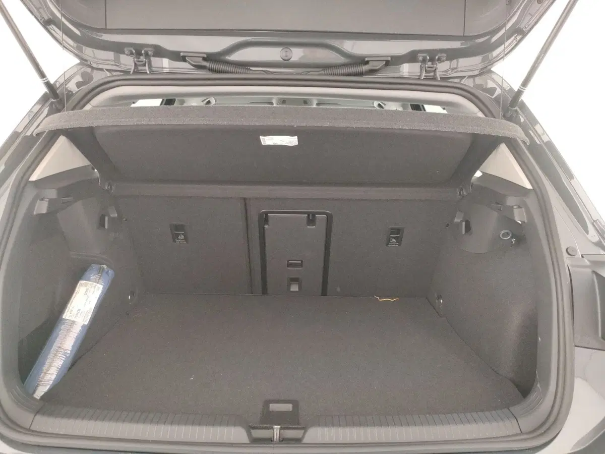 Volkswagen Golf usata a Napoli (11)
