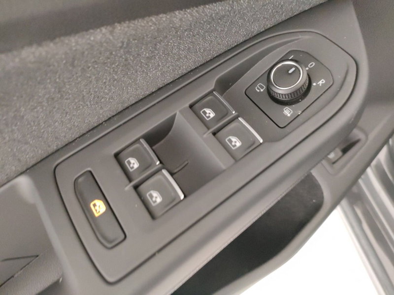 Volkswagen Golf usata a Napoli (12)