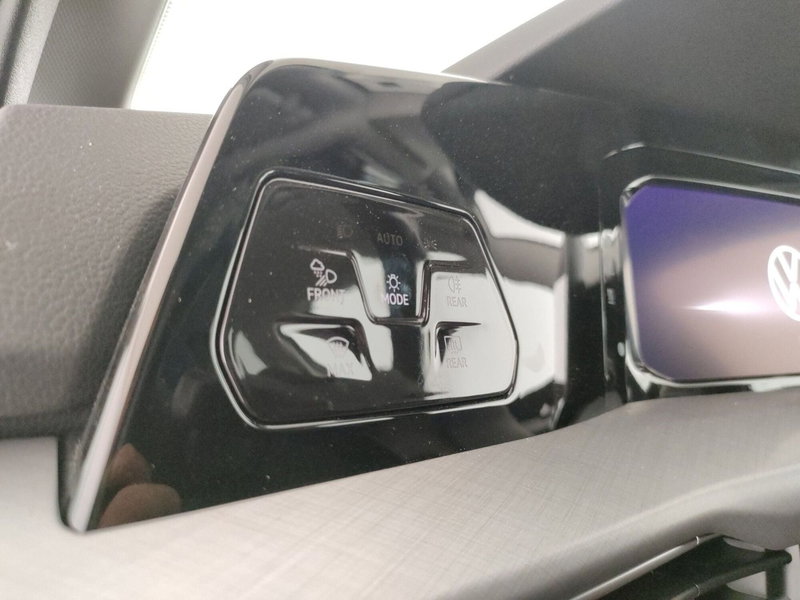 Volkswagen Golf usata a Napoli (14)