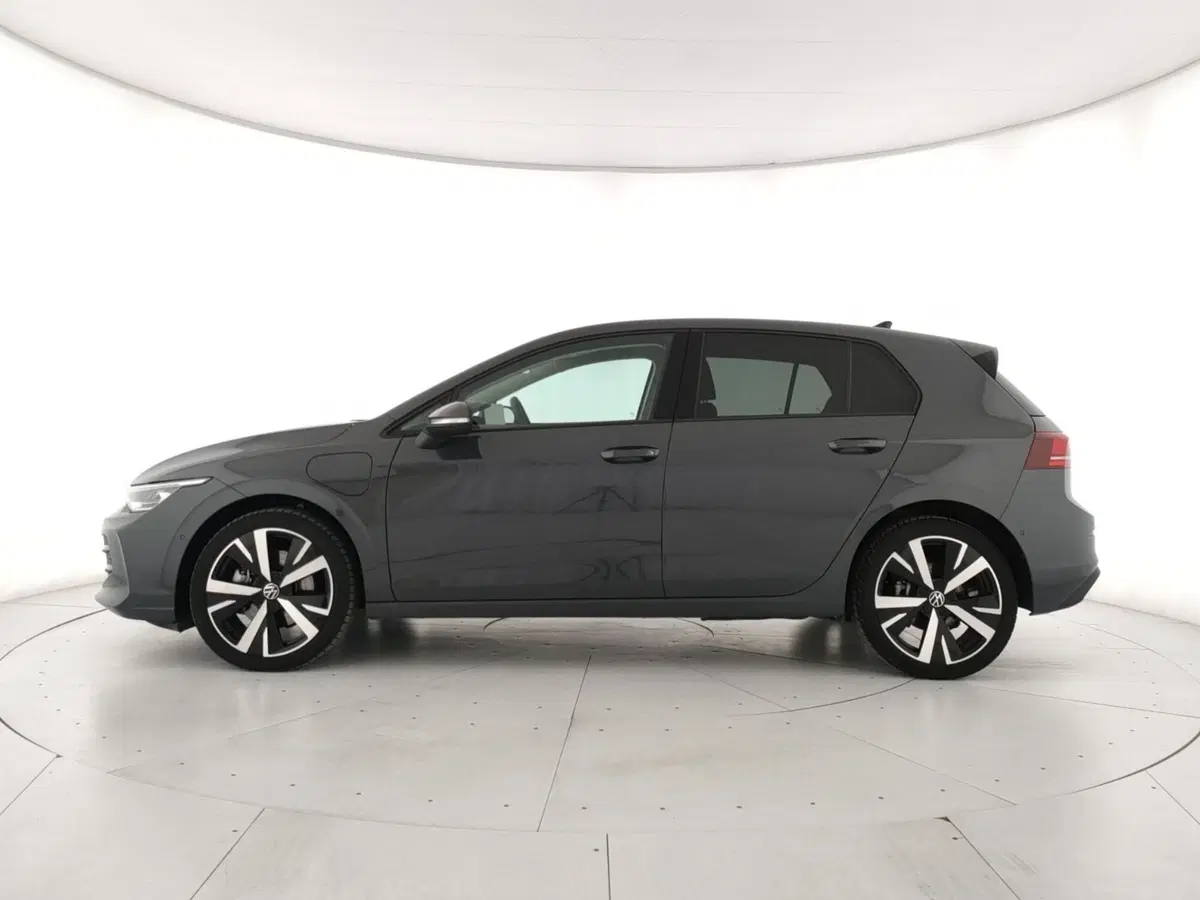 Volkswagen Golf usata a Napoli (2)