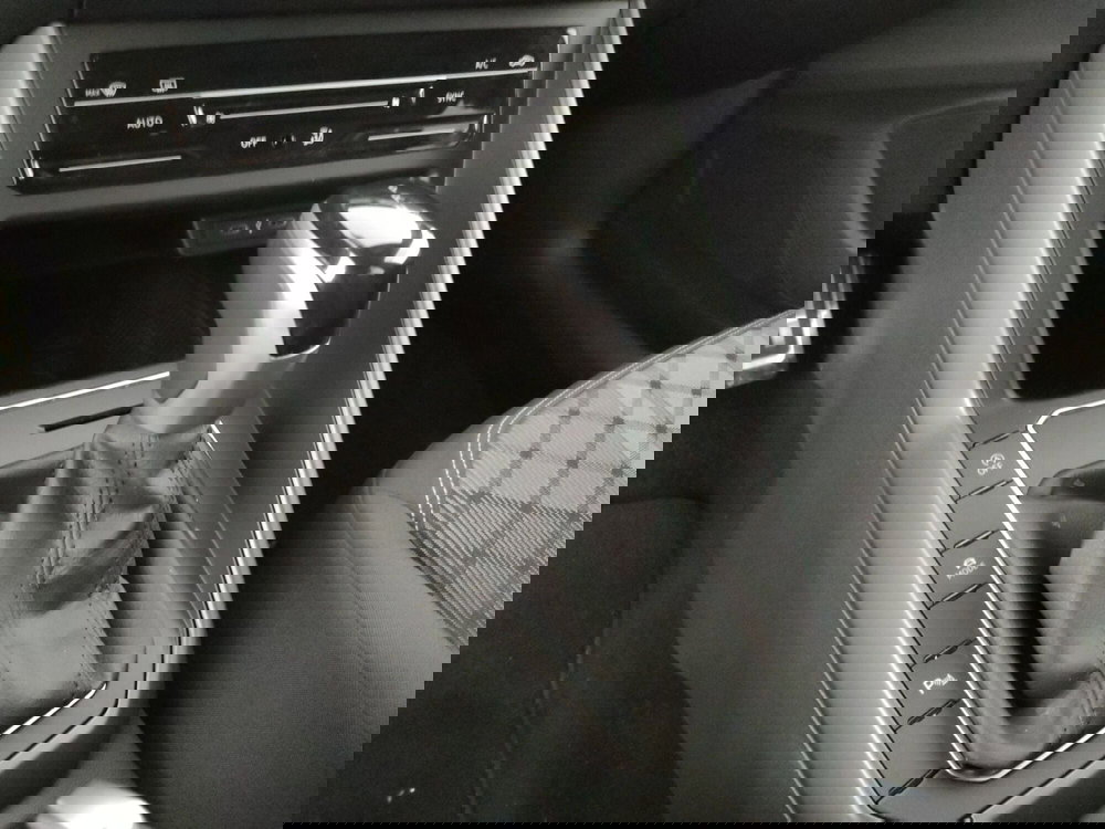 Volkswagen Taigo usata a Napoli (16)