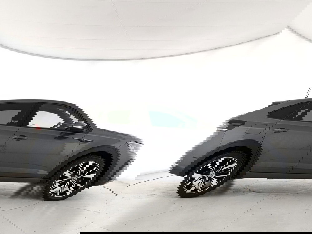 Volkswagen Taigo usata a Napoli (2)