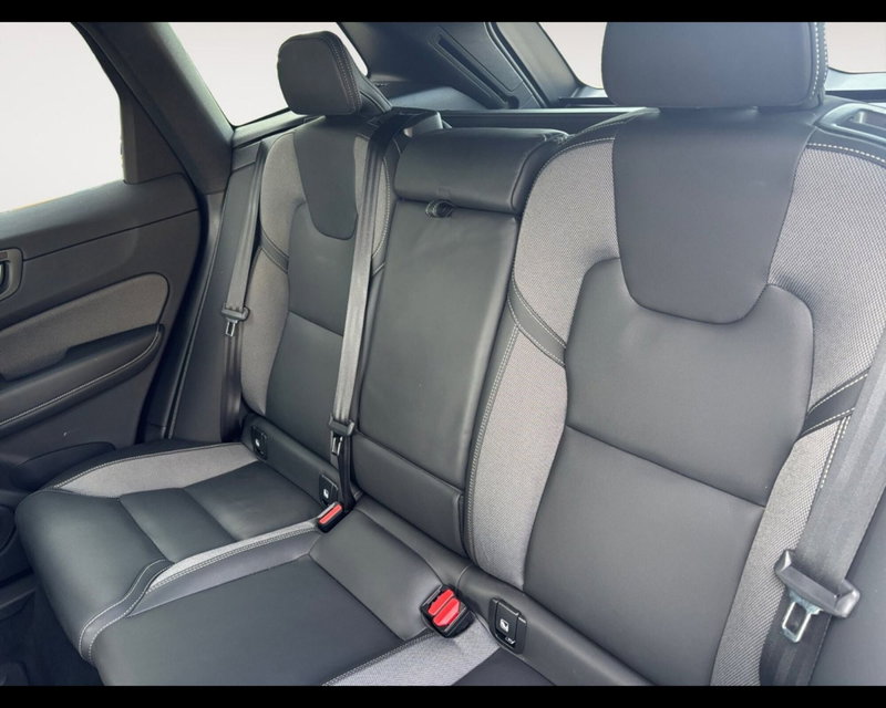 Volvo XC60 usata a Ravenna (15)
