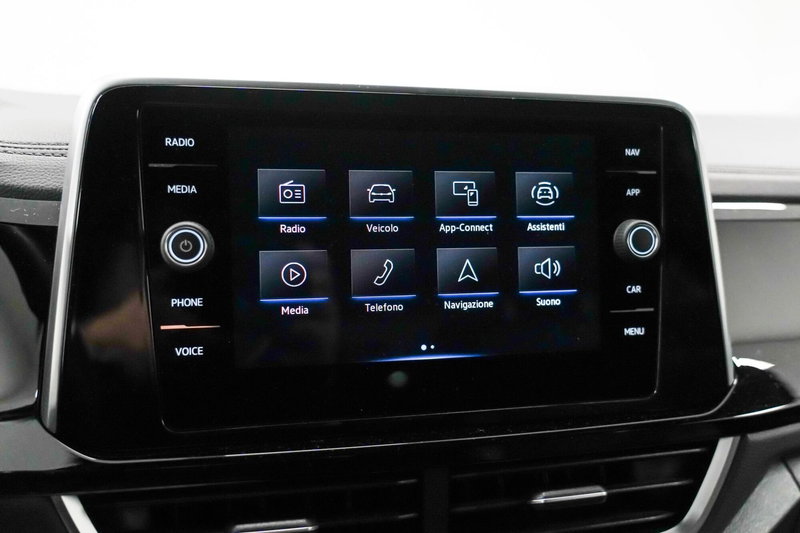 Volkswagen T-Roc usata a Varese (16)
