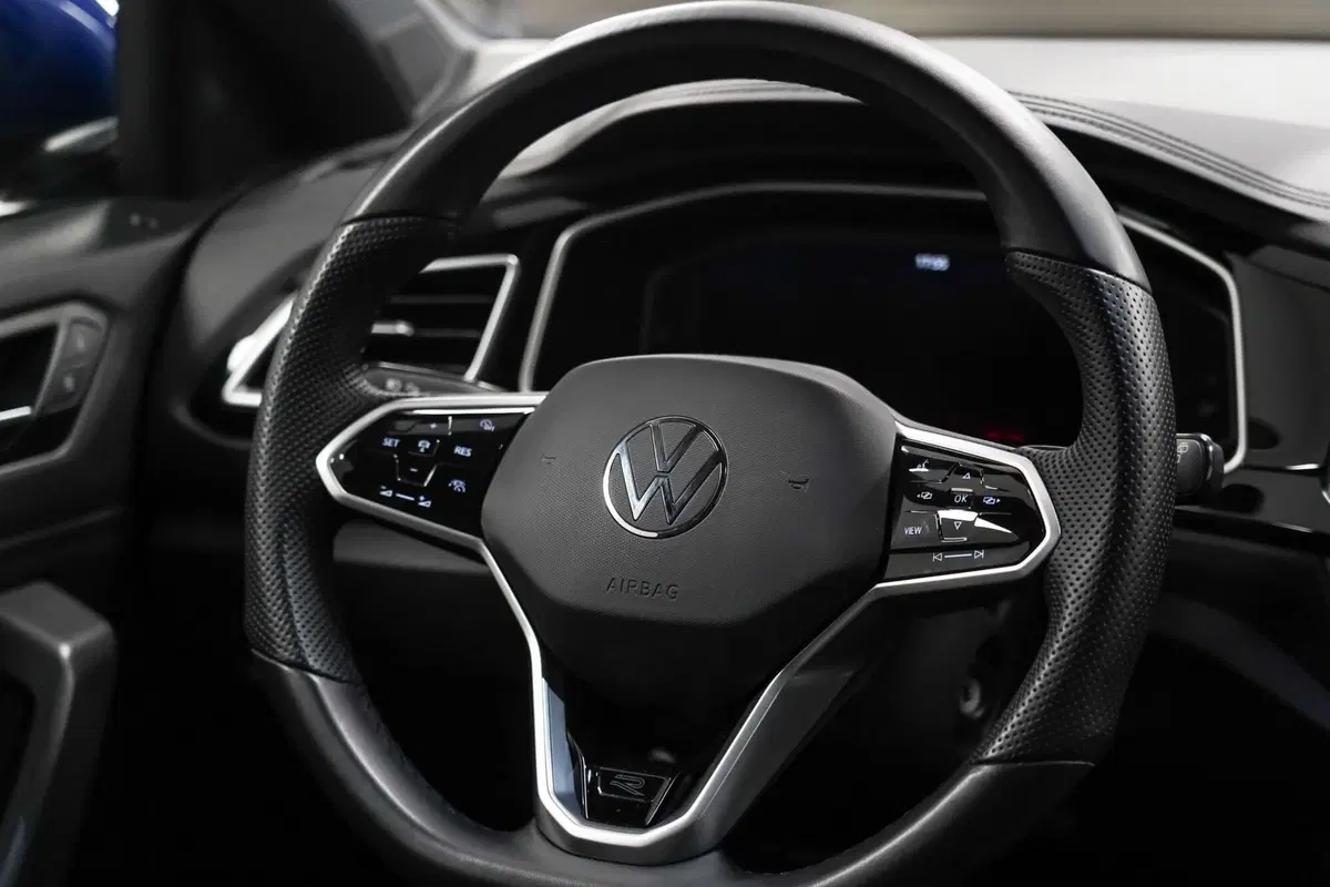 Volkswagen T-Roc usata a Varese (12)