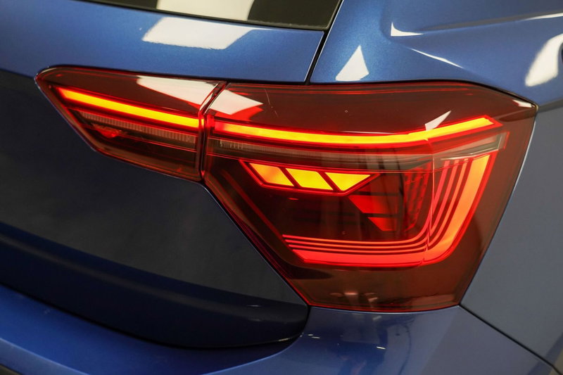 Volkswagen Polo usata a Varese (9)