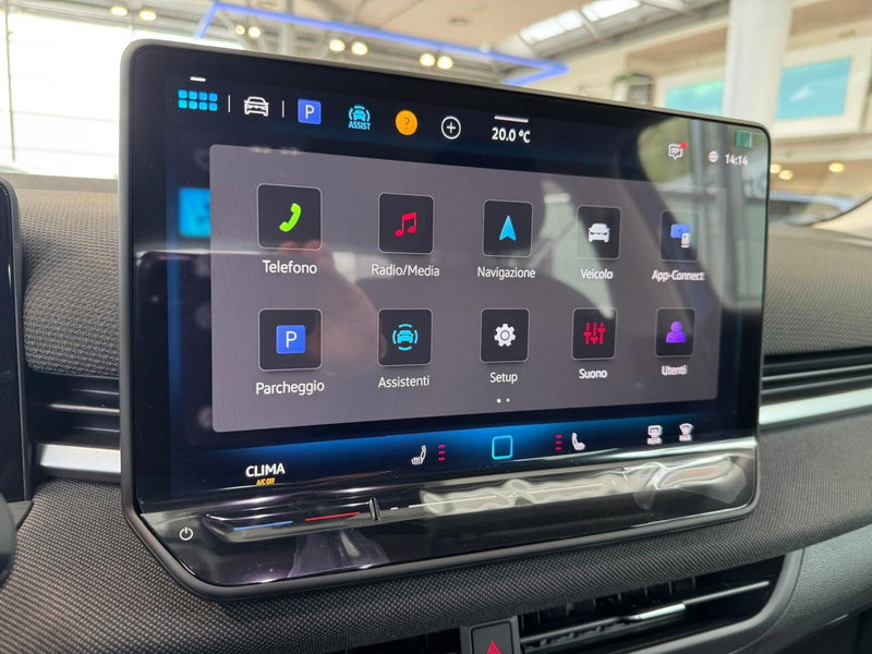 Volkswagen T-Roc nuova a Varese (11)