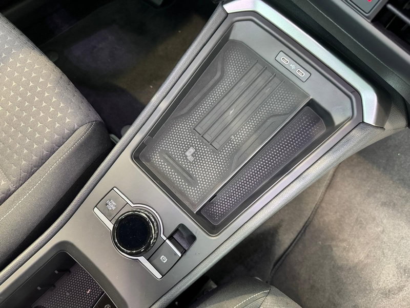 Volkswagen T-Roc nuova a Varese (13)