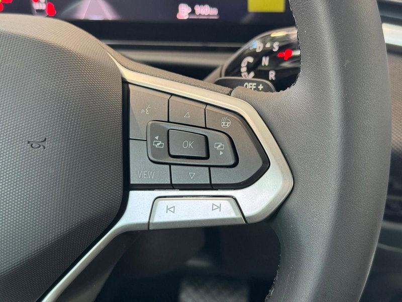 Volkswagen T-Roc nuova a Varese (14)