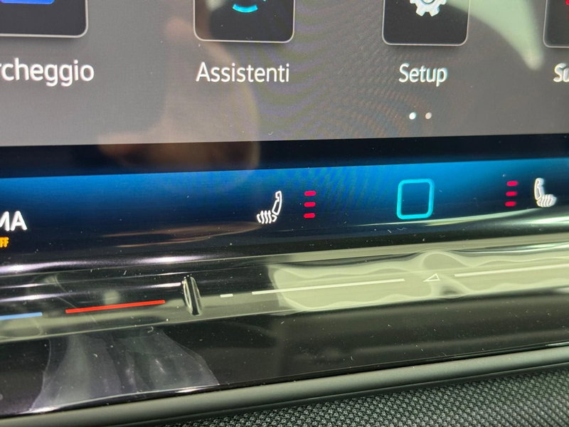 Volkswagen T-Roc nuova a Varese (15)