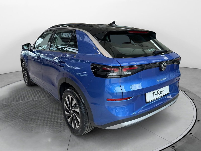 Volkswagen T-Roc nuova a Varese (3)