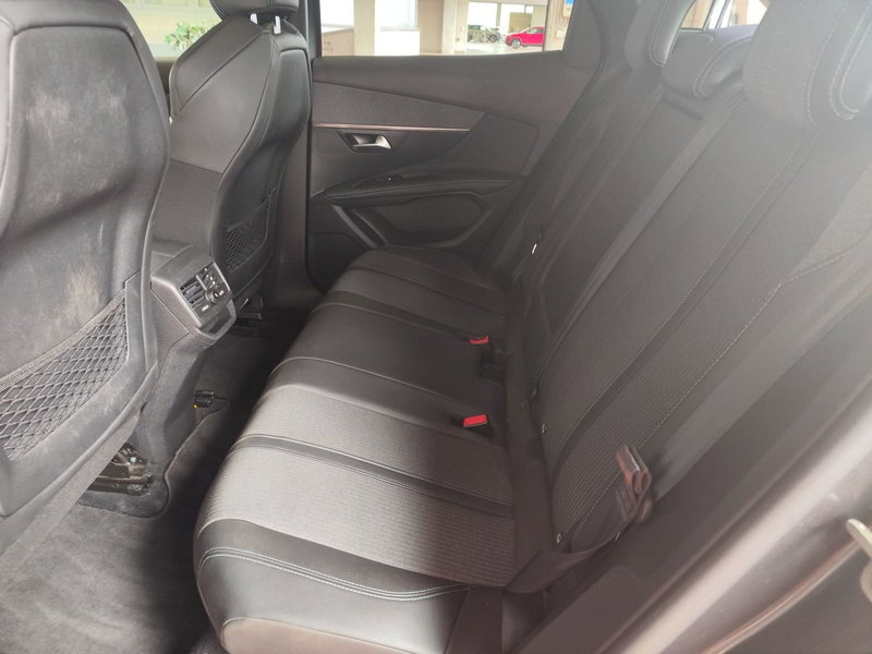 Peugeot 3008 usata a Milano (15)