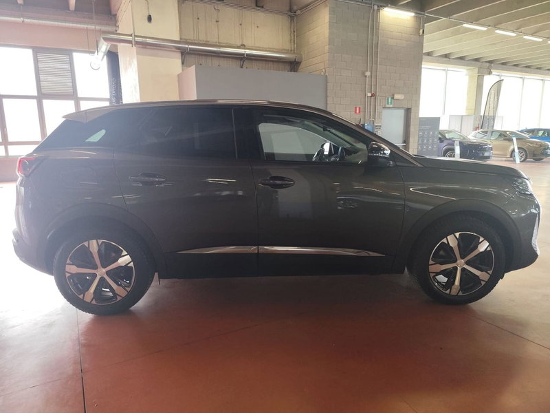 Peugeot 3008 usata a Milano (7)