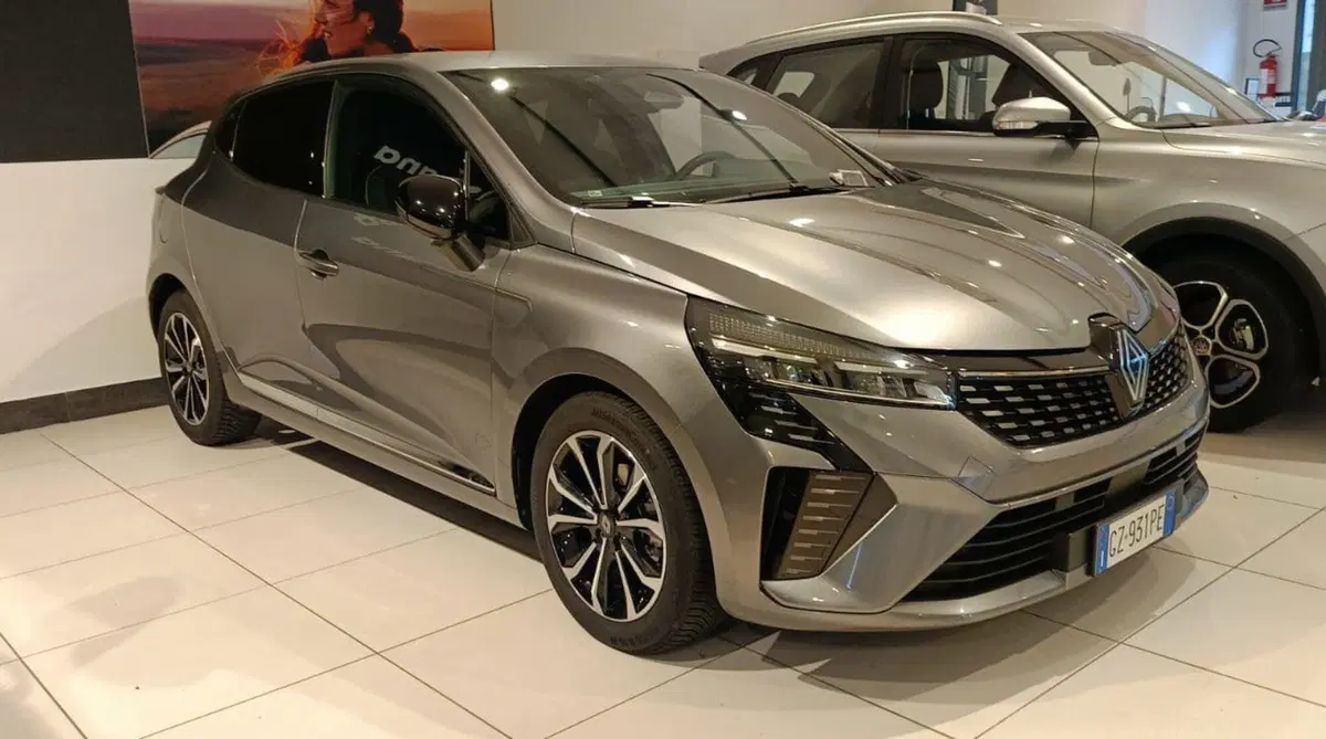 Renault Clio usata a Firenze (3)
