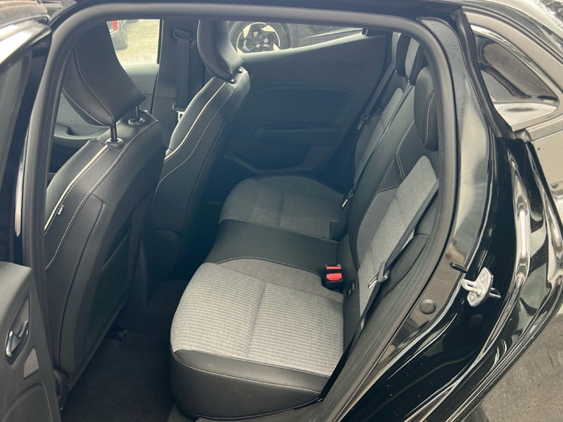 Renault Clio usata a Roma (11)