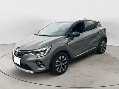 Renault Captur Full Hybrid E-Tech 145 CV Techno del 2023 usata a Colleferro
