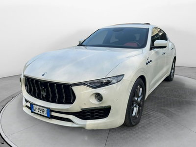 Maserati Levante Levante 2.0 mhev GT Ultima 330cv auto del 2023 usata a Fisciano