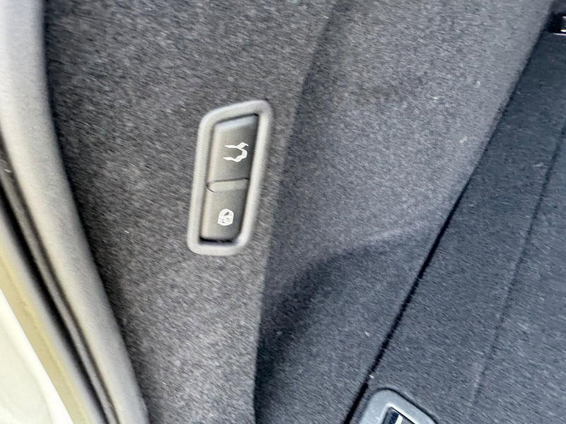 Maserati Levante usata a Salerno (14)