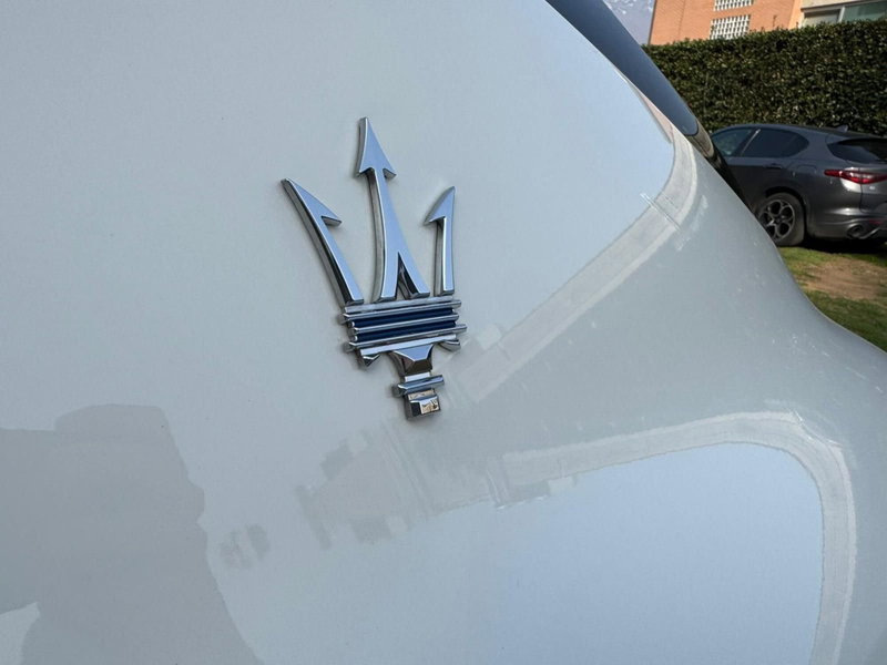 Maserati Levante usata a Salerno (17)