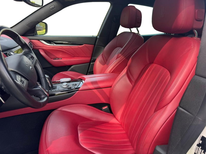 Maserati Levante usata a Salerno (6)