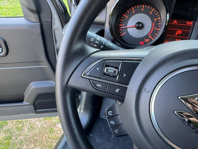 Suzuki Jimny nuova a Salerno (15)