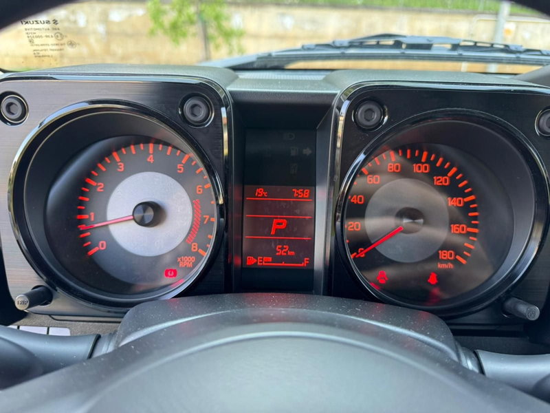 Suzuki Jimny nuova a Salerno (17)