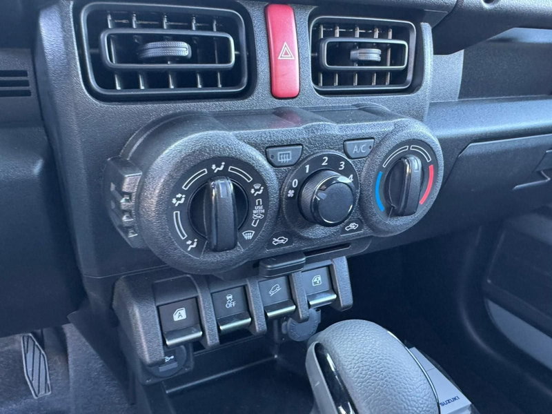 Suzuki Jimny nuova a Salerno (19)