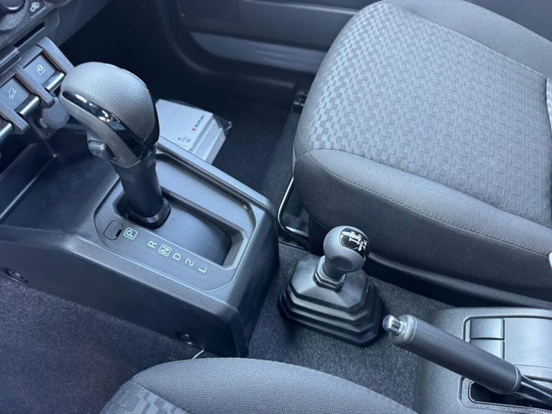 Suzuki Jimny nuova a Salerno (20)