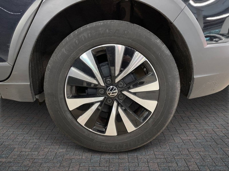 Volkswagen Taigo usata a Prato (6)