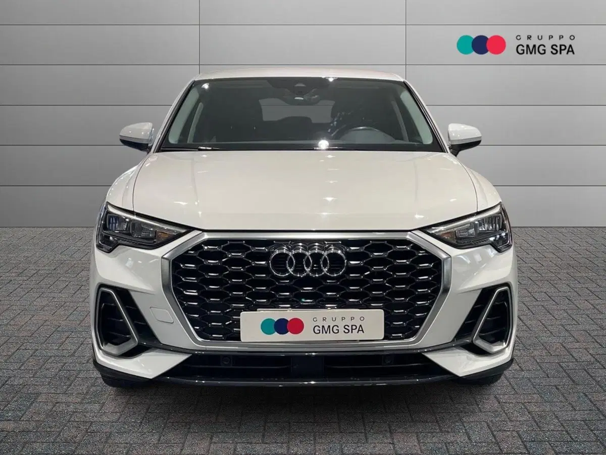 Audi Q3 Sportback usata a Firenze (2)