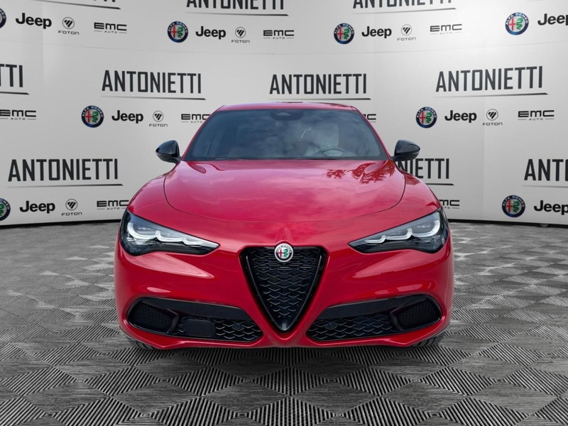 Alfa Romeo Stelvio nuova a Ancona (2)