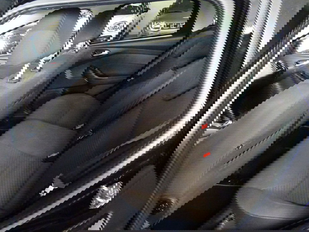 Ford Focus Station Wagon usata a Lucca (10)