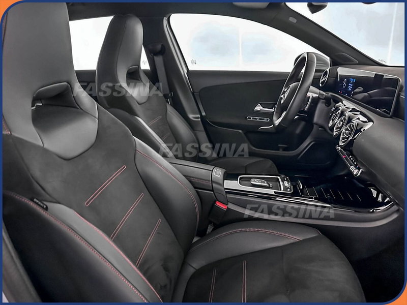 Mercedes-Benz Classe A Sedan usata a Milano (13)