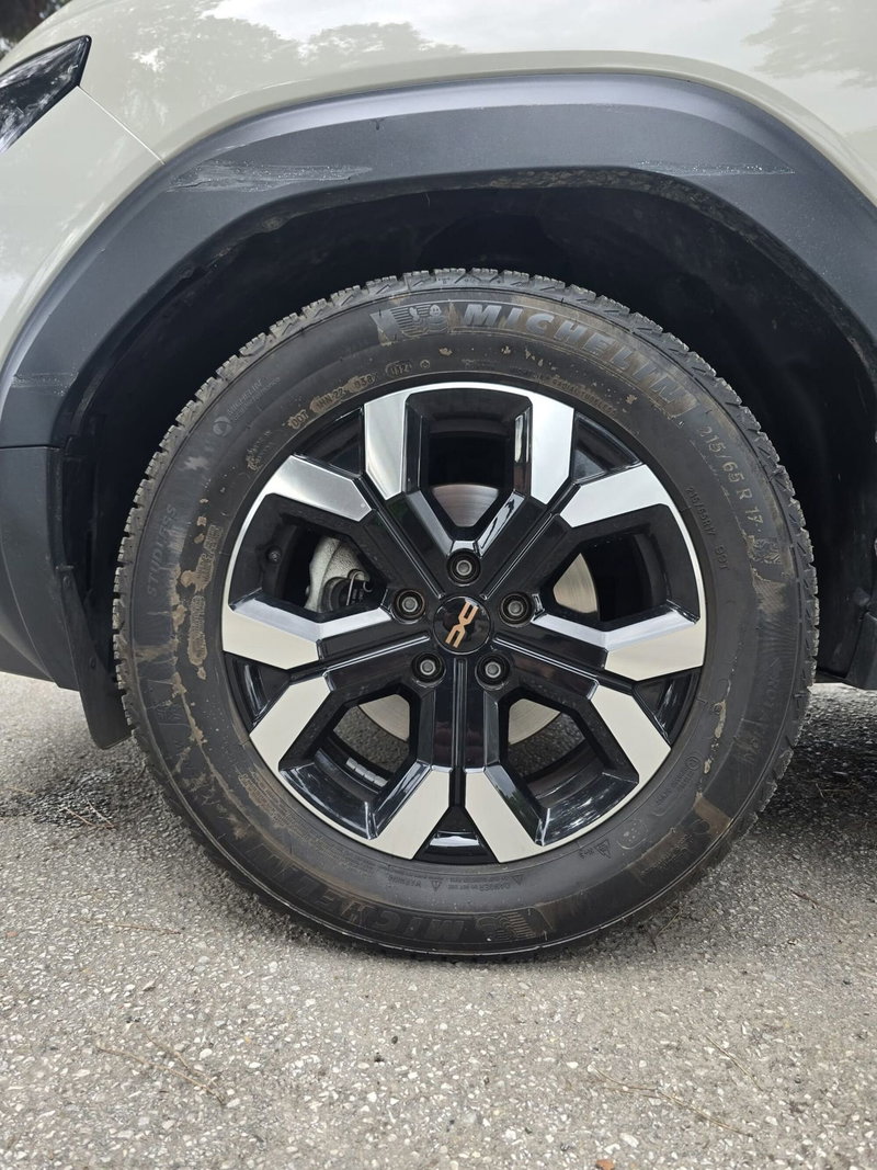 Dacia Duster usata a Massa-Carrara (16)