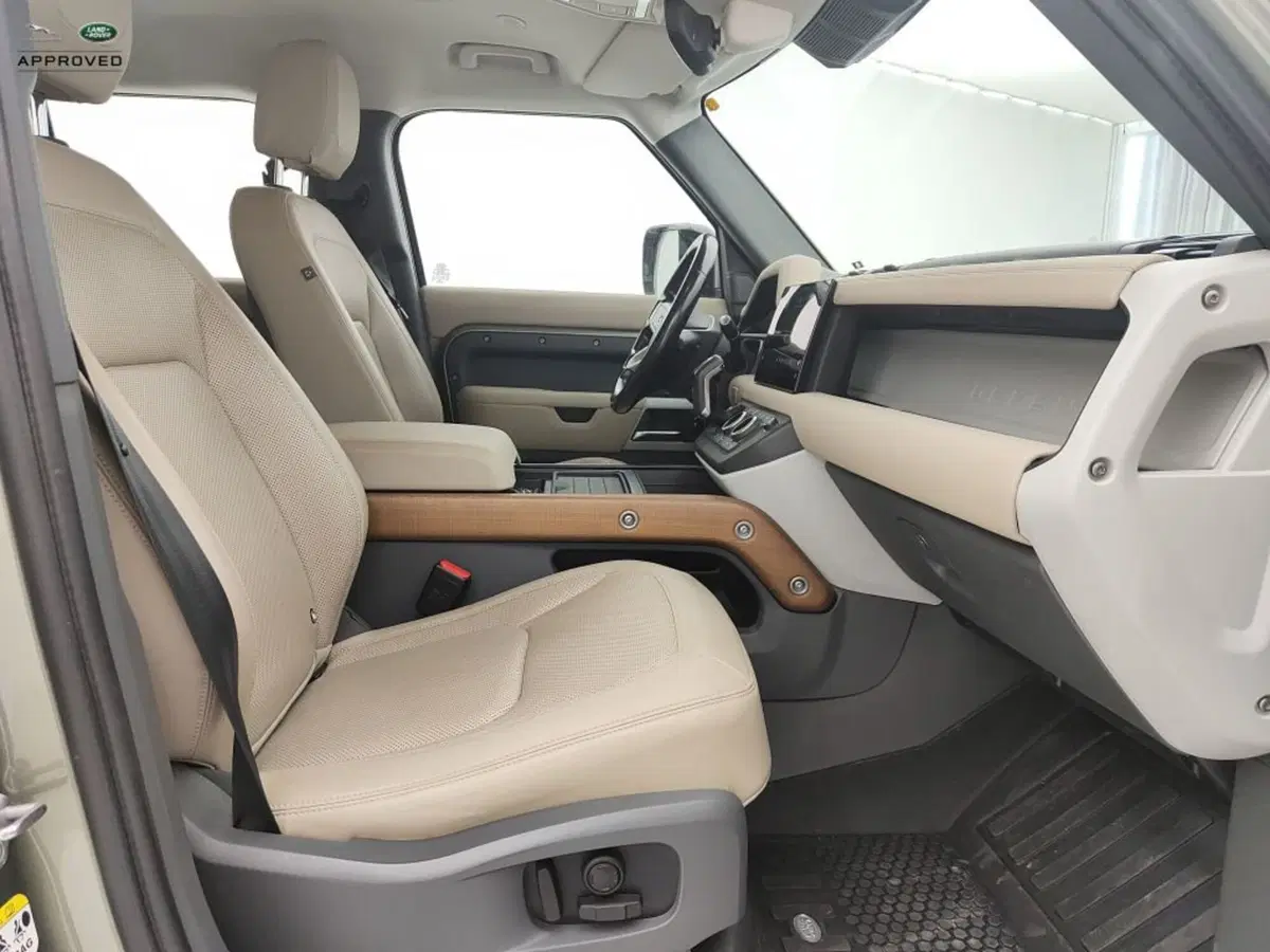 Land Rover Defender usata a Ragusa (4)