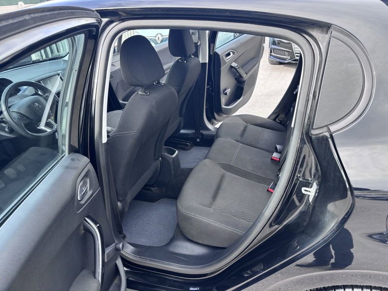 Peugeot 208 usata a Ancona (10)